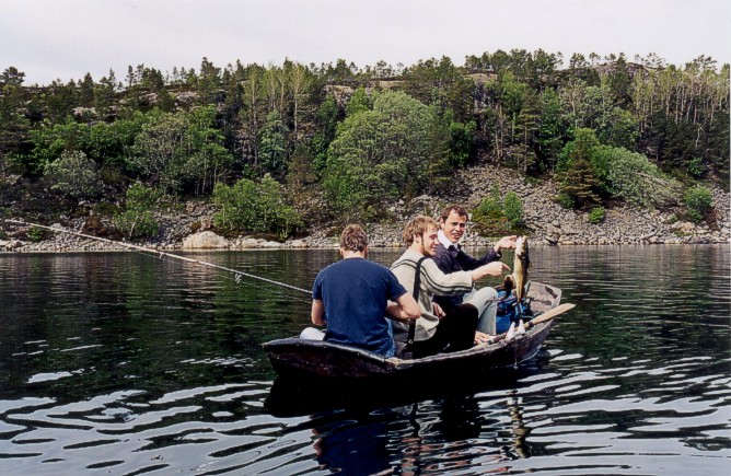 Anders, Håkon and Fredrik fishing