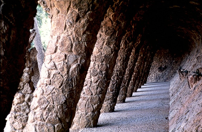 Parc Guell, Antoni Gaudi