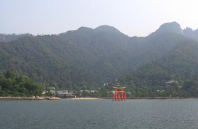 Approaching temple, Miya-jima