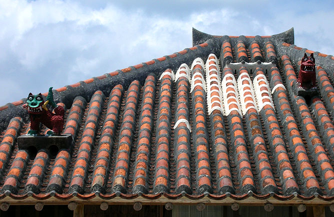 Cat on hot tin roof, Taketomi