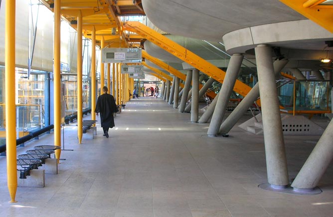 Law Courts Interior, Bordeaux, Richard Rogers