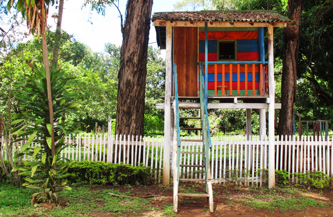 Small hut, Chapada dos Veadeiros