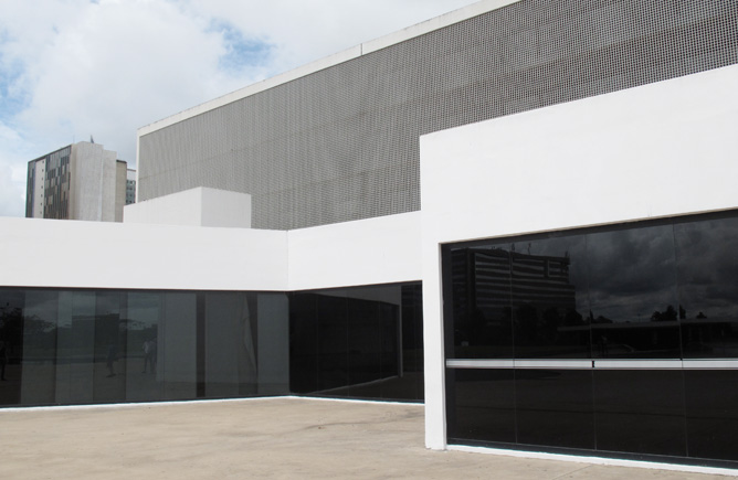 Oscar Niemeyer: Biblioteca Nacional Leonel de Moura Brizola