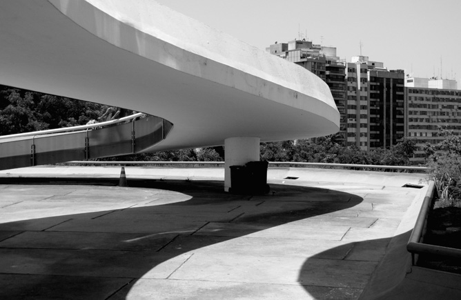 Oscar Niemeyer: MAC - Museu de Arte Contemporânea de Niterói