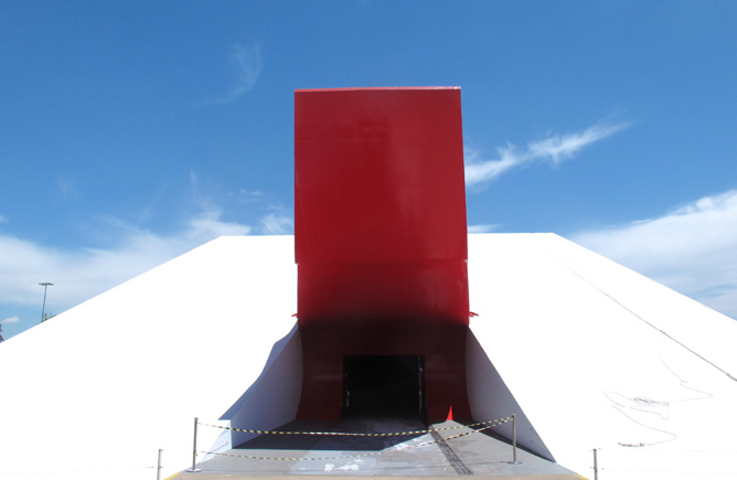 Oscar Niemeyer: Auditório Ibirapuera, Parque Ibirapuera, São Paulo