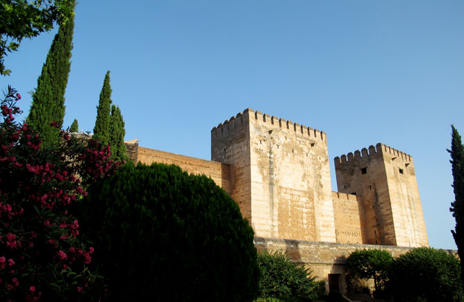 Alhambra, Castle Walls