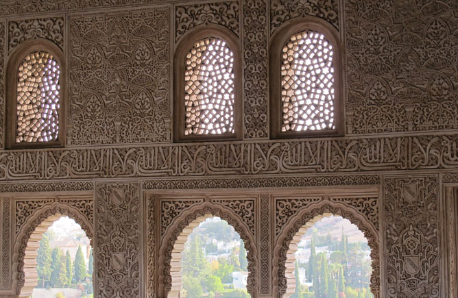 Alhambra, Madraza, Laced windows